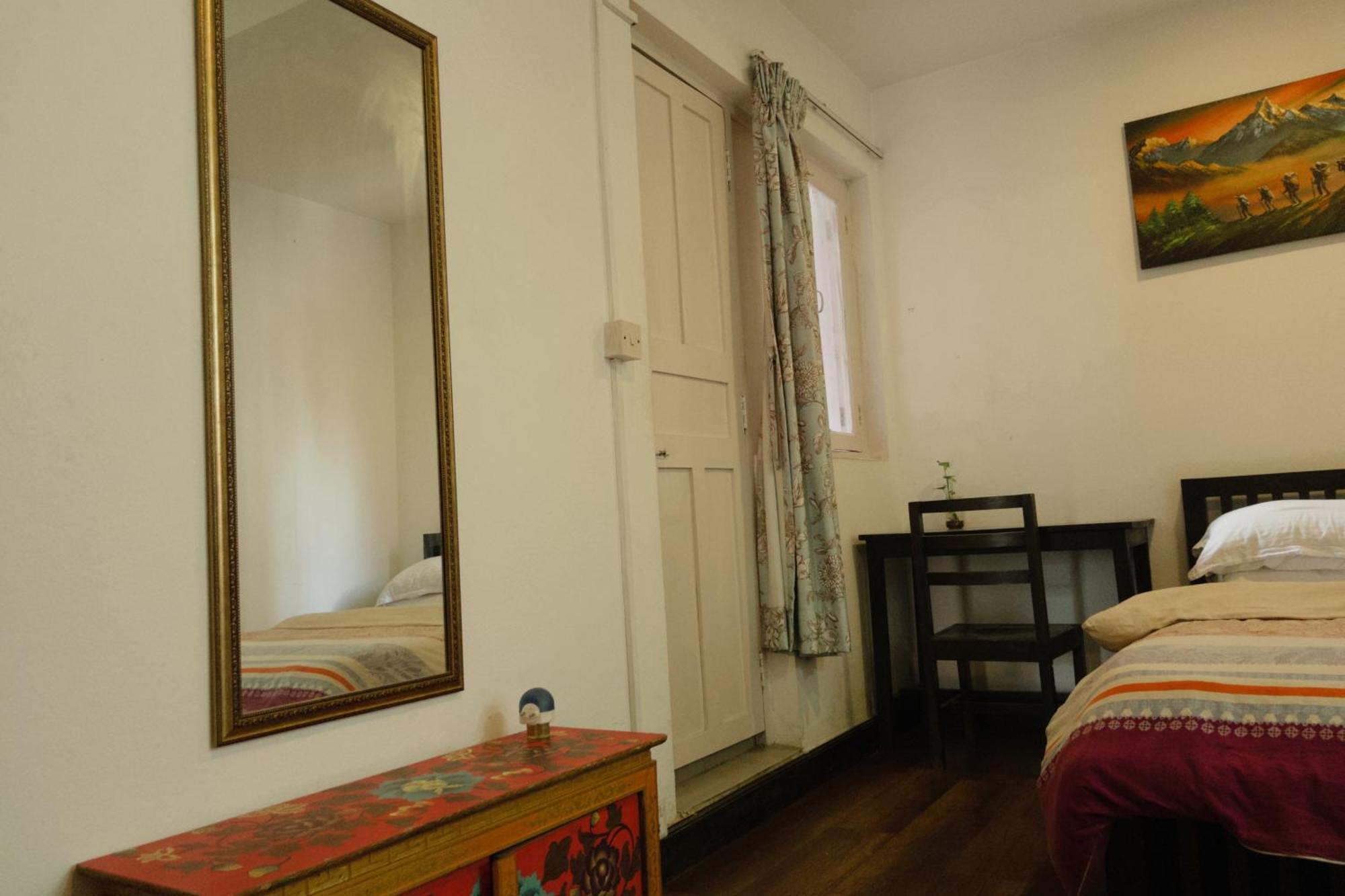 Cocina Mitho Chha Bnb Katmandu Eksteriør bilde